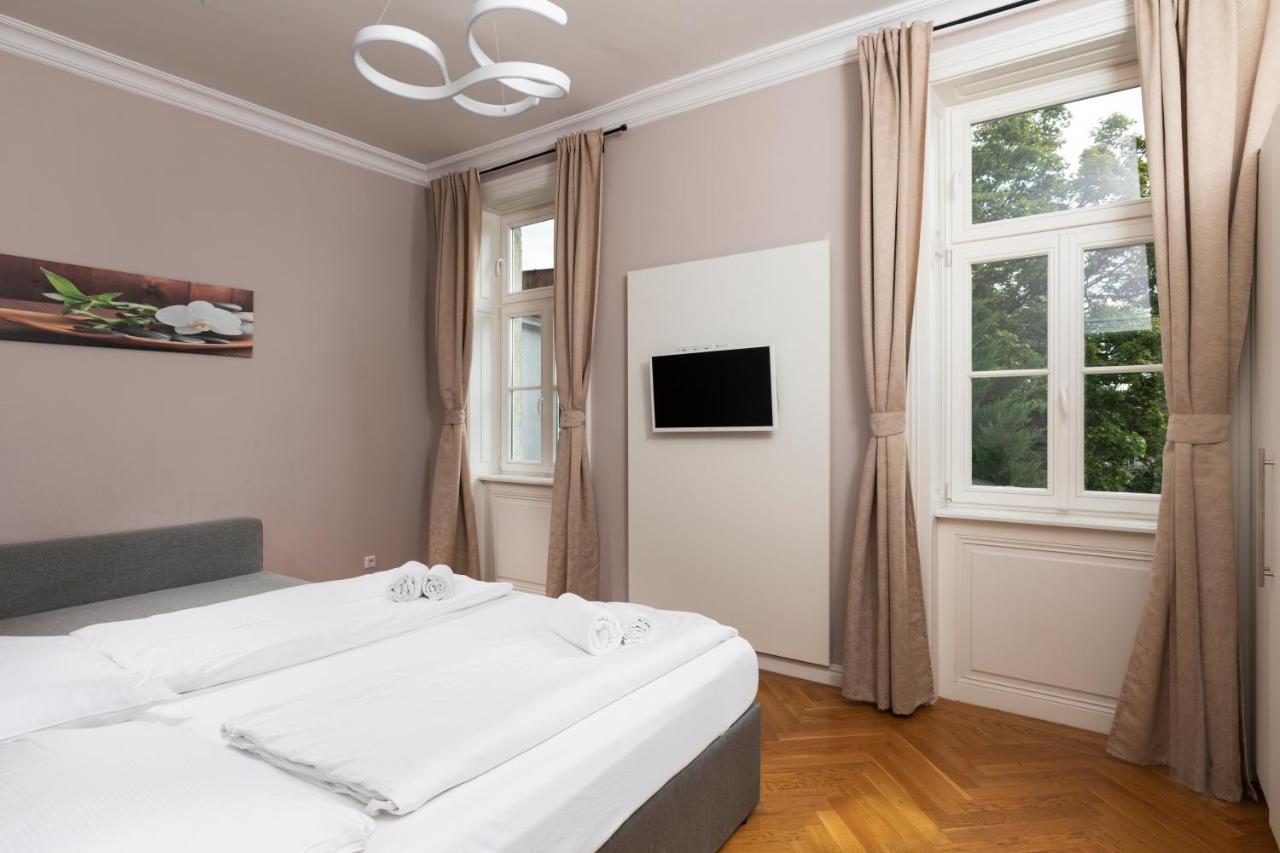 Imperial Apartments Schoenbrunn - Contactless Check-In Вена Экстерьер фото
