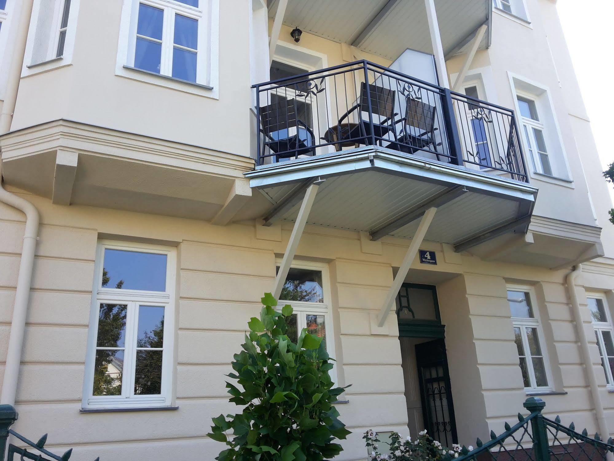 Imperial Apartments Schoenbrunn - Contactless Check-In Вена Экстерьер фото